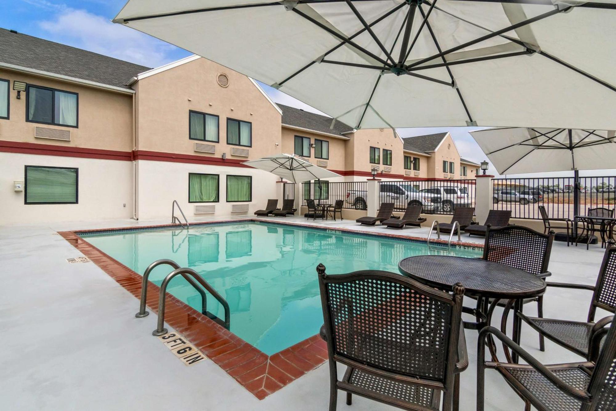 Best Western Abilene Inn And Suites Bagian luar foto